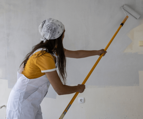 Peindre sa maison en un temps record : L'astuce secrète des bricoleurs les plus rapides