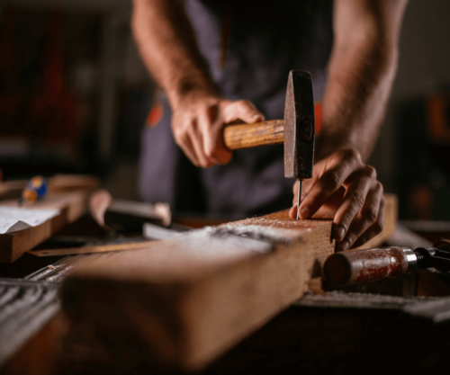 Bricolage et menuiserie : les projets en bois pour l’hiver