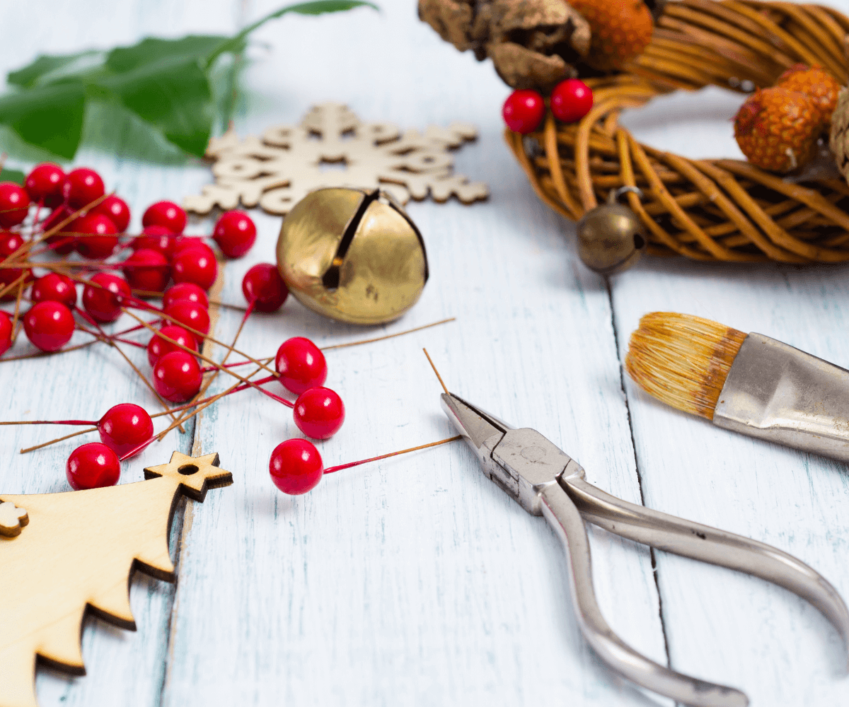 Tendances de bricolage pour des décorations de Noël originales.